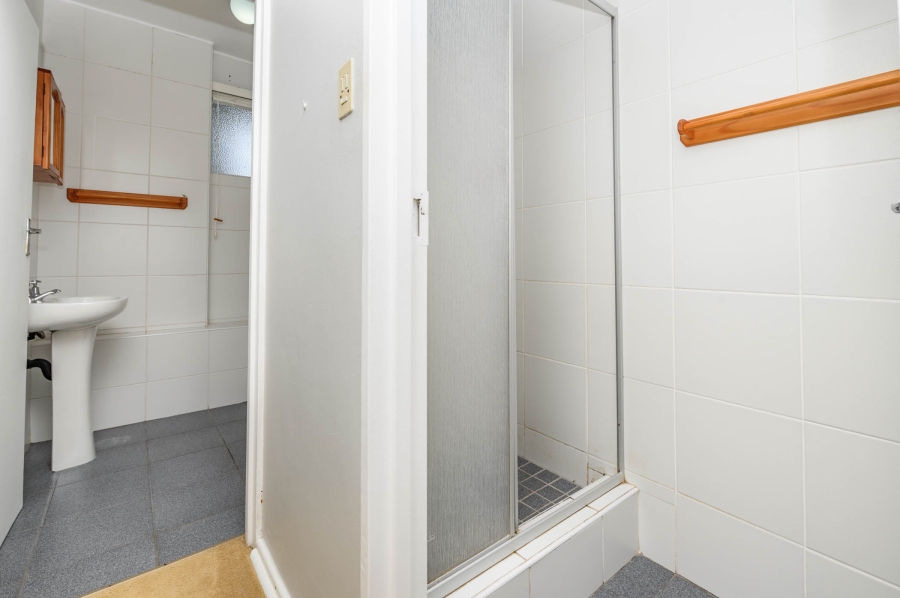2 Bedroom Property for Sale in Summerstrand Eastern Cape